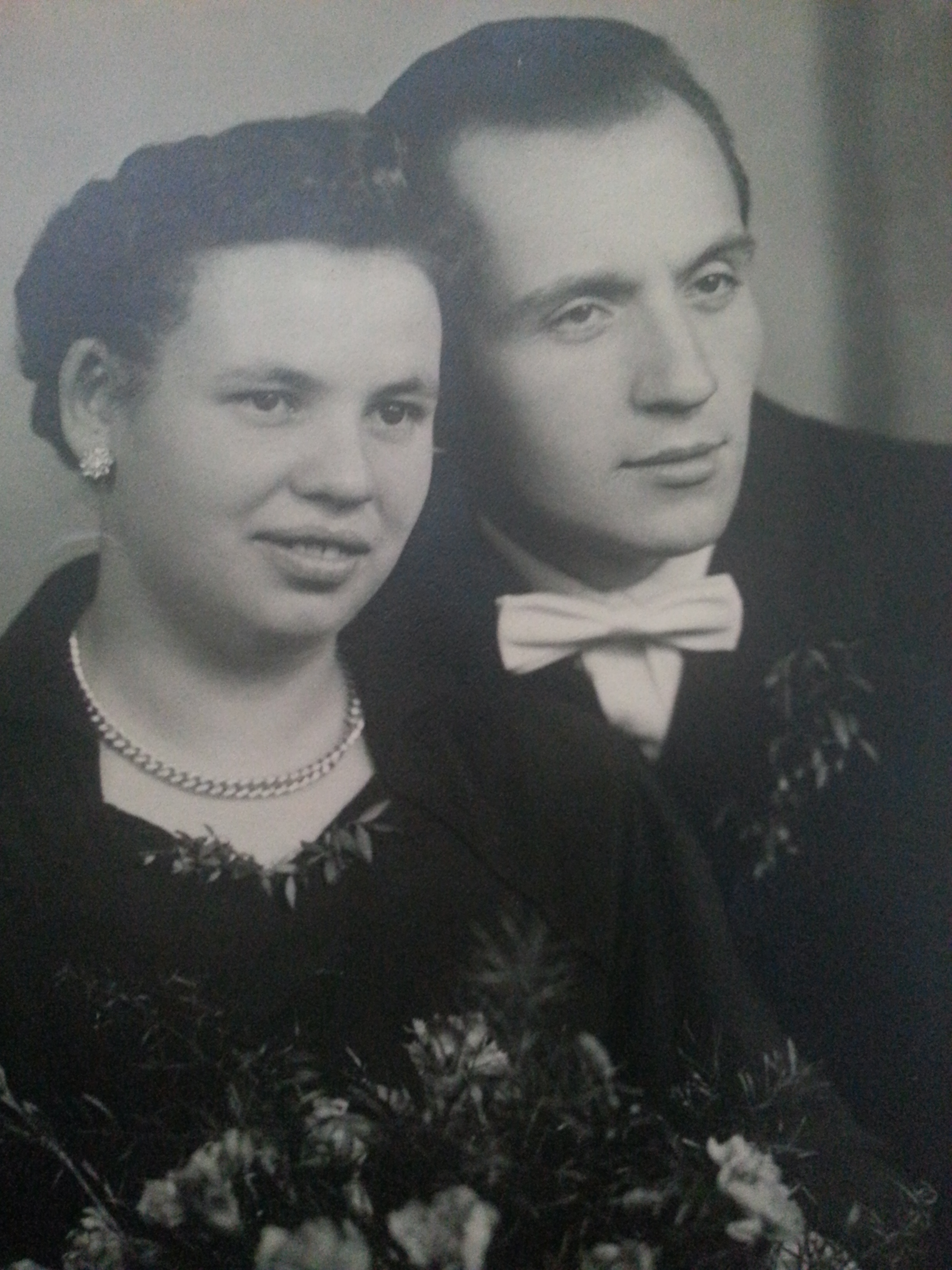 Oma und Opa als Schwarz-Weiss-Bild Oma und Opa als Schwarz-Weiss-Bild